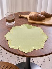 1/2/4/6/12pcs Floral Embroidered Solid Color Round Placemats, Fresh Minimalist Style For Kitchen, Dining Table, Cup, Bowl, Plate Non-Slip Pads, Suitable For Holidays, Parties, Birthdays, Weddings, Dinners, Offices, Coffee Tables, Home Decor, All Seasons, Easter Decor, Easter Gifts, Table Decorations - Green - View 7