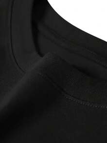 Camiseta de Voleibol para Hombre - Frase en Alemán: "Soy Rápido, Inteligente, Líder, Colocador" y Gráfico de Voleibol, Jersey Casual de Manga Corta 100%, Ajuste Cómodo para Todas las Temporadas, Ideal para Entrenamiento, Playa y Uso Casual - Ropa para Jugadores de Voleibol con Cuello Redondo, Corte Regular - Negro - Ver 3