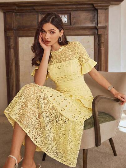 Simplee Saia de Renda Vazada e Recortes Novidade de Verão para Mulheres, Vestido Longo Elegante Retrô Francês com Babados nas Mangas, Cintura Marcada, Creme e Amarelo, Artesanato Floral Vazado, Adequado para Convidada de Casamento, Festa no Jardim, Formatura, Festa de Aniversário, Férias