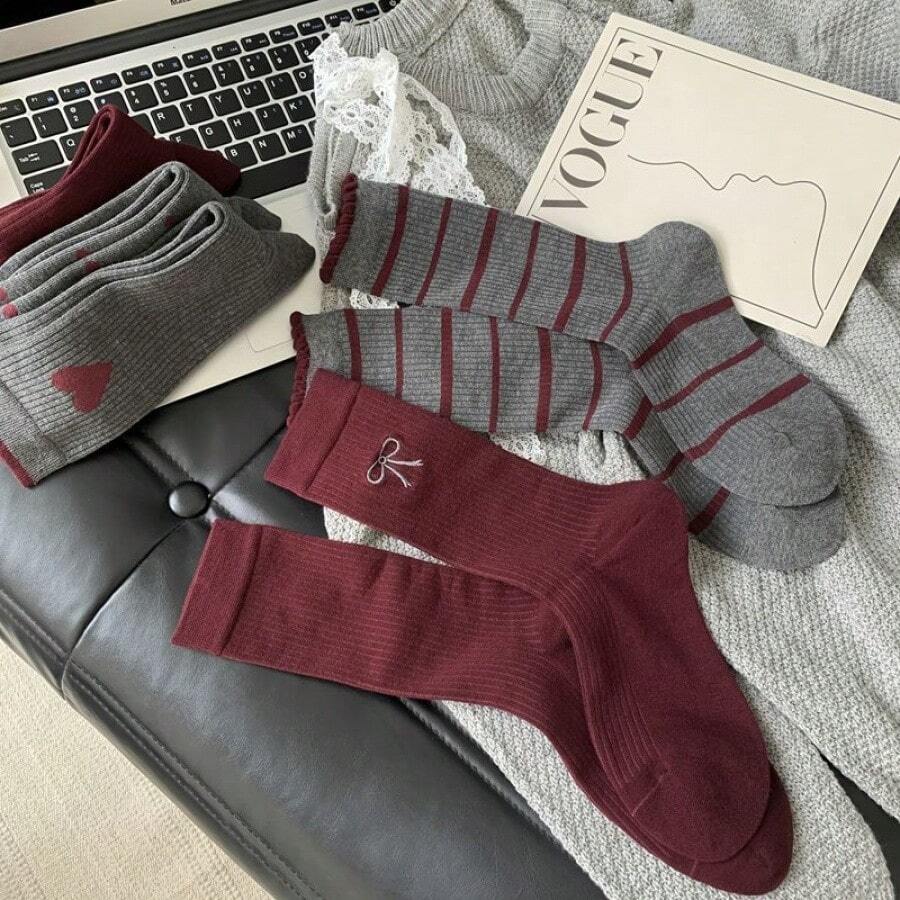 5双装女士酒红色和灰色短袜，饰有蝴蝶结、爱心、条纹和波点图案，休闲中筒袜 - 軍綠色 - 查看 1