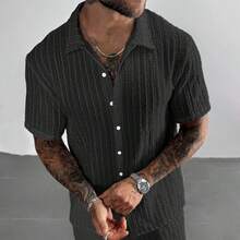 Camisa casual de vacaciones para hombres, camisa de polo de manga corta de unicolor con textura a rayas de alta calidad, adecuada para el uso en verano, adecuada para citas en pareja, adecuada como regalo del Día del Padre - Negro - Ver 8