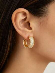 1 Pair Luxury Geometric Round Copper Zirconia Hoop Earrings, Fashionable Gift For Women, Birthday, Date - Yellow Gold - View 2