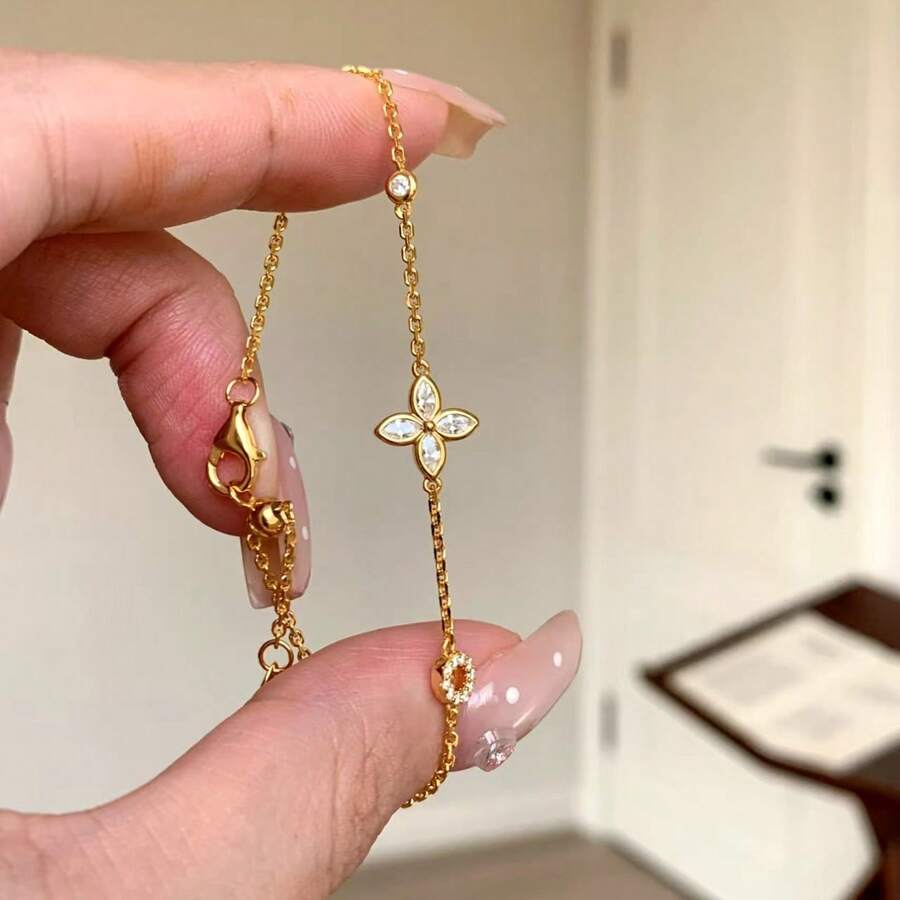 Vòng tay pha lê bong bóng hình hoa bốn lá mới về, kiểu dáng tối giản, tinh tế, đa năng, chất lượng cao, đính đá siêu nhỏ, sang trọng dành cho nữ. - Vòng tay đính đá hình bong bóng cỏ bốn lá - Xem 1