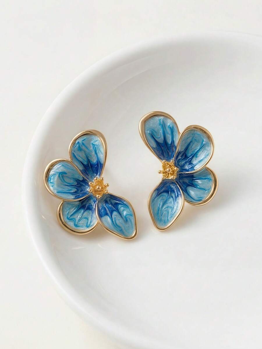 French Vintage Blue Enamel Flower Stud Earrings For Women 3D Gradient Floral Ear Studs Elegant Cottagecore Fairycore Jewelry Gift - Blue - View 1