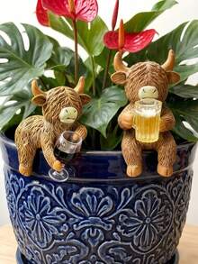 Scottish Highland Cow Resin Sculpture Set - Figurine With Cup And Book, Rustic Home Decor/Outdoor, Great Gift For Coffee Lovers, Detailed Resin Cow Sculpture (Brown/White Cow Pattern) Christmas Decoration, Highland Cow Gift, Suitable For Home Desktop, Room, Office, Living Room, Balcony, Garden - Multiple Styles - View 1