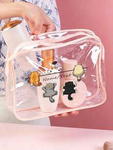 这款女士大容量拉链化妆包/旅行收纳包有黑色和粉色两种颜色可选。透明表面印有可爱的五只猫图案。采用优质、轻便、耐用的PVC材质，拉链设计方便清洁。 - 彩色 - 查看 15