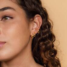 5 paires de boucles d'oreilles minimalistes dorées dormables, boucles d'oreilles simples en forme de créoles pour oreilles percées, polyvalentes pour le travail et le port quotidien - Doré - Voir 4