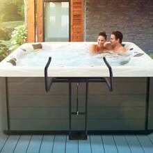 Elevador ajustable para cubierta de jacuzzi – Asistencia hidráulica – Operación por una sola persona – Brazos en U plegables que ahorran espacio – Instalación fácil bajo el borde – Compatible con la mayoría de spas y jacuzzis, de 69" a 96" – Accesorio práctico para spa - Barra de gas individual (ancho de 32" a 52") - Ver 2