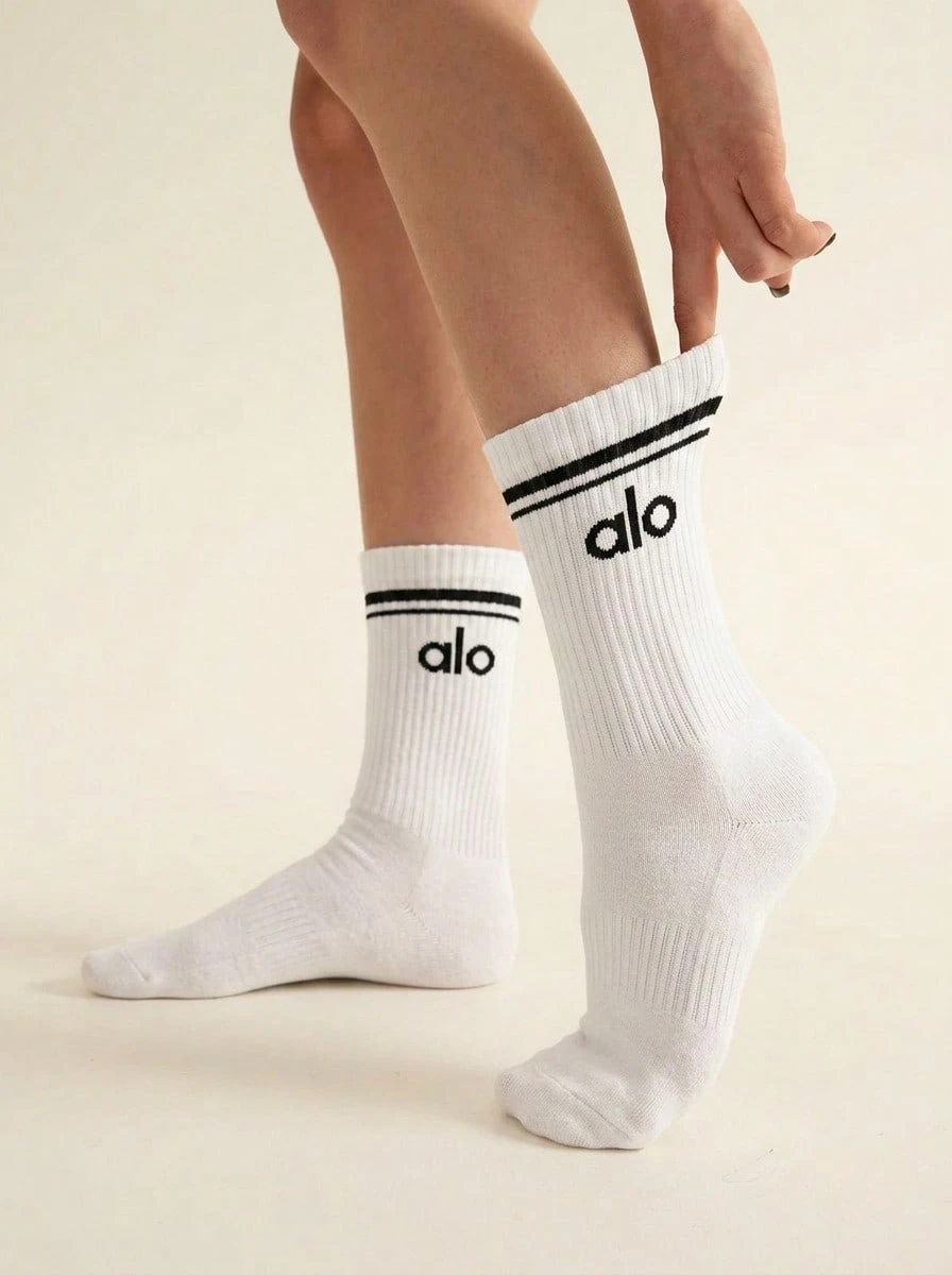Alo Bộ 2 đôi tất cổ ngắn kiểu cổ điển, thoáng khí, nhanh khô, thấm hút mồ hôi, mềm mại, co giãn tốt, đa năng, thích hợp cho thể thao hàng ngày, unisex, màu trắng A0480U-WHITE - Trắng-Trắng - Xem 1