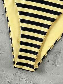 Bộ bikini 3 mảnh họa tiết chấm bi và sọc, kiểu dáng thời trang châu Âu và Mỹ, mới về mùa xuân/hè, gợi cảm, thanh lịch, thích hợp cho bãi biển, kỳ nghỉ hoặc hẹn hò. - Nhiều màu - Xem 5