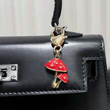 1pc Multi-Color 3D Alloy Drip Oil Mushroom & Heart Pendant Series, Creative Cartoon Keychain Charm Gift - Multicolor - View 5