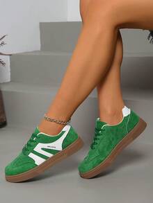 Zapatillas casuales de mujer con rayas y parches con letra, versátiles, planas, cómodas, antideslizantes y transpirables, adecuadas para todas las estaciones y uso diario - Verde - Ver 12