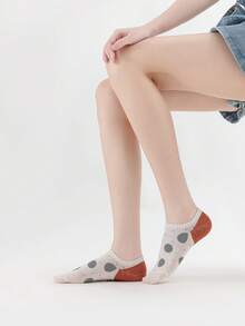 1/8 đôi tất ngắn vô hình hoạt hình dễ thương (nữ), tất cổ thấp có lớp lót vô hình, thiết kế gót chống trượt, họa tiết động vật, trái tim, cây cối đáng yêu, co giãn và thoải mái, phù hợp với giày thể thao, giày bệt, giày lười, và trang phục thường ngày. - Nhiều màu - Xem 4
