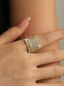 1 chiếc nhẫn đơn nữ đính đá Cubic Zirconia hình học đều đặn tinh tế, kiểu dáng Trung Đông, phù hợp để đeo hàng ngày, làm quà sinh nhật, quà đính hôn, quà dạ hội, quà dự tiệc. - Vàng - Xem 2
