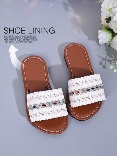 Dép lê đế bằng mùa hè kiểu châu Âu và Mỹ nhập khẩu mới, in họa tiết, cỡ lớn, phong cách boho, hở mũi, kiểu dáng thường ngày.