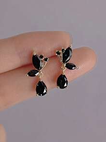 1 Pair Fashionable Personalized High-End Teardrop Butterfly Earrings For Women - Black - View 5