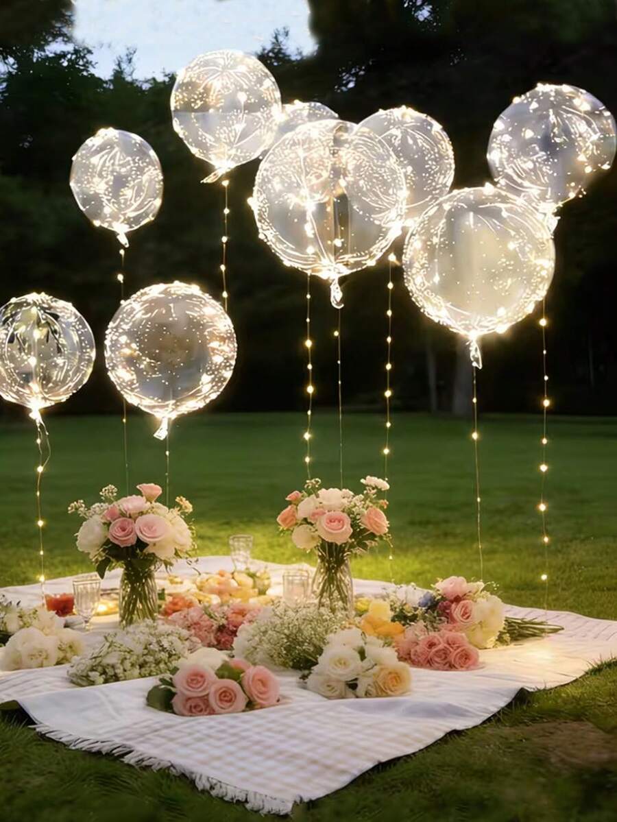 Bộ 10 quả bóng bay trong suốt có đèn LED: Bao gồm 5 dây đèn LED và 5 quả bóng bay kích thước 20 inch. Với ánh sáng trắng ấm áp, những quả bóng bay phát sáng này rất phù hợp cho đám cưới, tiệc tốt nghiệp, bữa tối lãng mạn dưới ánh nến, cầu hôn, trang trí tiệc độc thân. - Một kích cỡ phù hợp cho tất cả - Xem 1