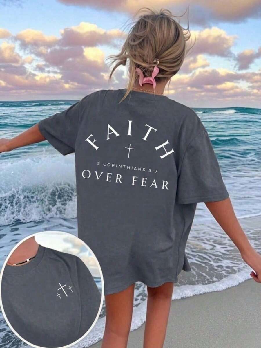 Women's "Faith Over Fear" T-Shirt With Bible Verse, Regular Fit, Christian Inspirational Graphic T-Shirt, Comfortable, Casual Short Sleeve 2026, Round Neck, Faith Clothing For Summer - 深灰色 - 查看 1