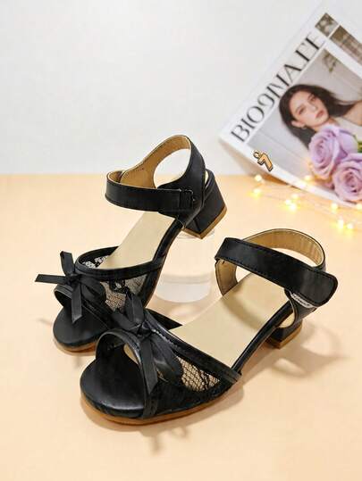 Sandalias de tacón alto con lazo de encaje negro para niñas, zapatos formales de estilo princesa elegante para niños, de tacón grueso y punta abierta, adecuados para bodas, fiestas, actuaciones escolares y uso diario