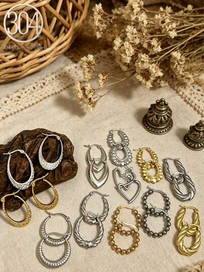 1-10对装 时尚优雅个性化金色耳环。采用优质不锈钢打造，并镀以18K金，这些优雅复古的耳环是节日场合的完美之选。不锈钢耳环，优雅女士耳环