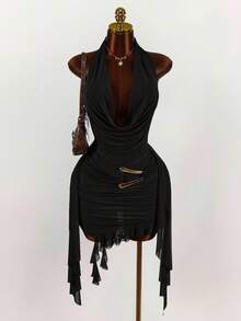 Vestido corto de cuello halter con espalda descubierta, ajustado y de color liso - Negro - Ver 1