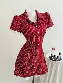 Nuevo vestido corto elegante de lunares primavera-verano 2026 para mujer, cuello de solapa, mangas cortas abullonadas con encaje, botones frontales y cintura entallada.Ideal para verano, Navidad y celebraciones de año nuevo. - Rojo 2 - Ver 4