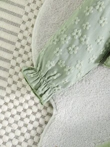 Bộ 2 món gồm áo khoác cardigan và váy lưới thắt nơ kiểu dáng thanh lịch, ngọt ngào dành cho bé gái. - Màu xanh Bạc hà - Xem 5