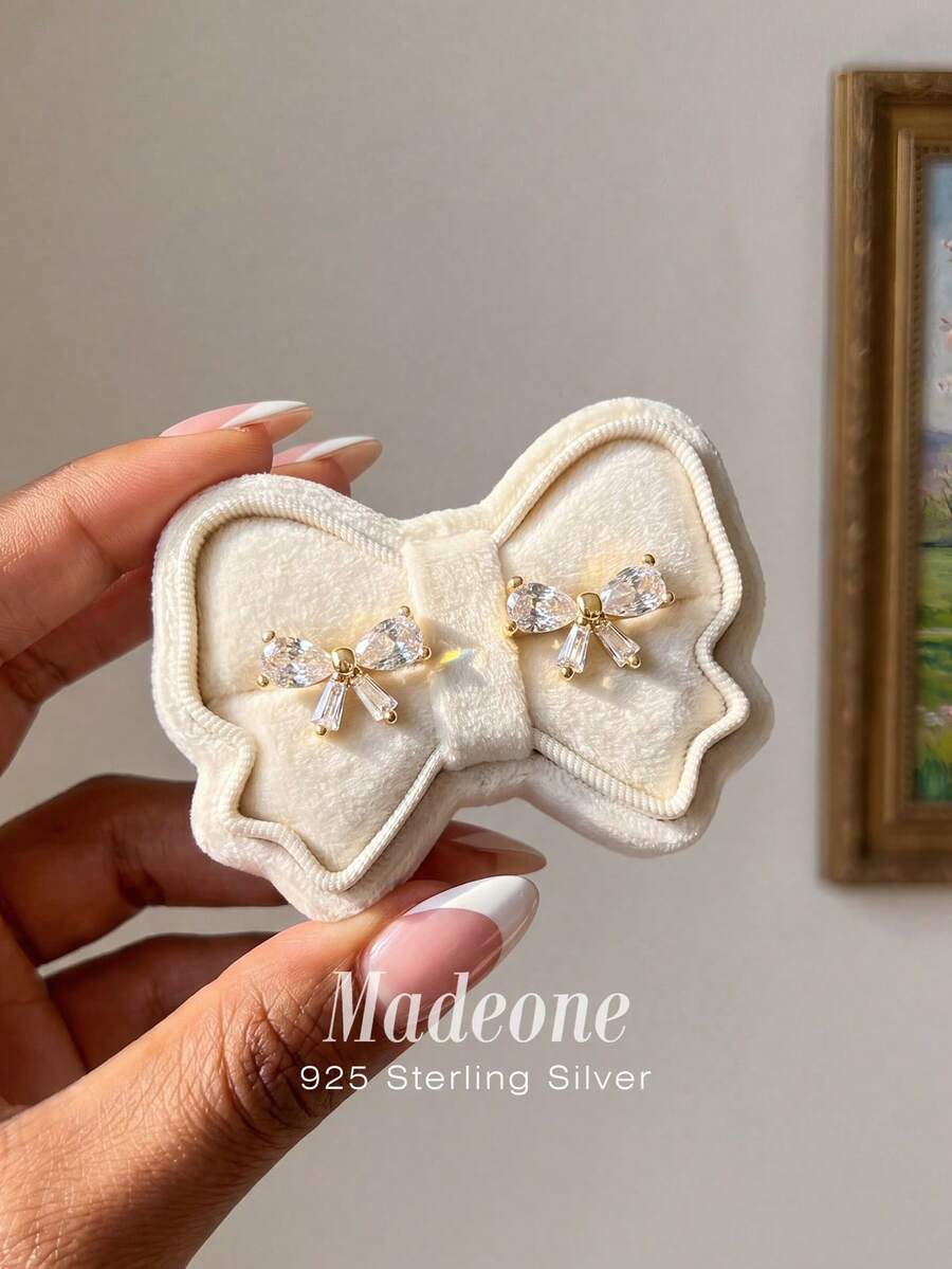 MADEONE 1 Pair 925 Sterling Silver Ribbon Zirconia Stud Earrings, Elegant Jewelry For Women, Suitable For Daily Wear, Versatile With Various Outfits, Also Perfect Accessory For Dates And Parties. - Gold - View 1