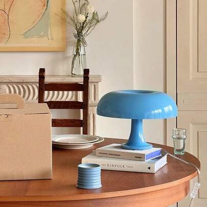 1 pièce Lampe de table LED champignon minimaliste moderne, éclairage de bureau pour la décoration de Noël à la maison, ornements de Noël, chambre à coucher, hôtel, luminosité réglable, alimentée par USB, style vintage convenant à la décoration de Noël à la maison, la chambre à coucher et le bureau d'étude, l'amélioration de l'ambiance de la chambre, la lampe de bureau pour la pièce et la table de chevet de l'hôtel, l'éclairage d'espace de vie minimaliste moderne