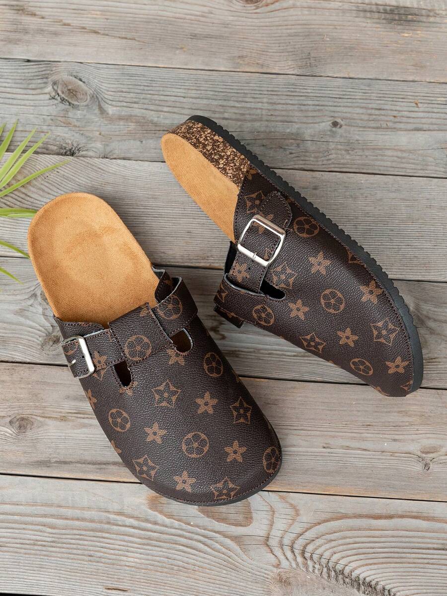 Men's Retro Star & Floral Pattern Clog Slippers, Adjustable Buckle Cork Sole Non-Slip Casual Mules For Beach, Home, Office & Daily Use - Brown - View 1