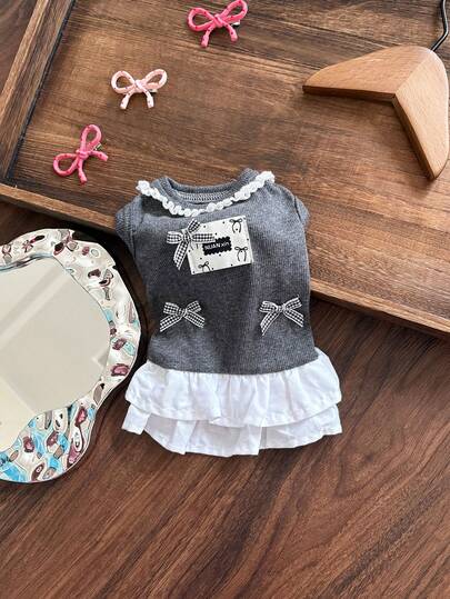 1件蕾丝边蝴蝶结宠物连衣裙，透气无袖夏季服装，适合中小型犬猫，罗纹柔软宠物裙，日常/派对穿着皆宜。