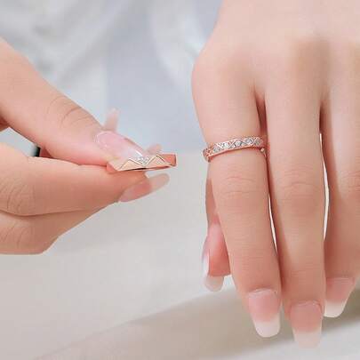 1对时尚百搭的铜合金全钻菱形戒指，适合女性日常佩戴、派对、送礼、夏季配饰