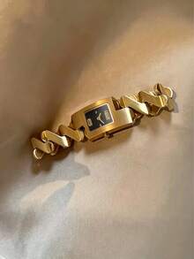 1pc JUSMI Women's Unique Gold Twist Chain Watch - A Quartz Wrist Watch With White Square Dial. The Square Dial Features Minimalist Numeric Markers, Embodying An Elegant And Luxurious Design. Fashionable Casual Quartz Watch - The Perfect Gift For Christmas, Valentine's Day, Birthday, Mother's Day And Anniversary. - Gold - View 3