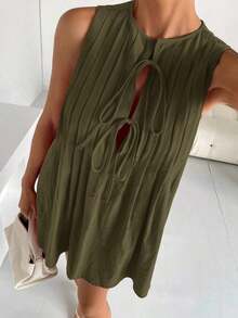 Vestido corto informal versátil de cuello cerrado sin mangas para mujer, detalles de pliegues y cordón delantero.Tela 100% algodón cómoda y transpirable, silueta holgada.Ideal para verano, playa y vacaciones. - Verde militar - Ver 3