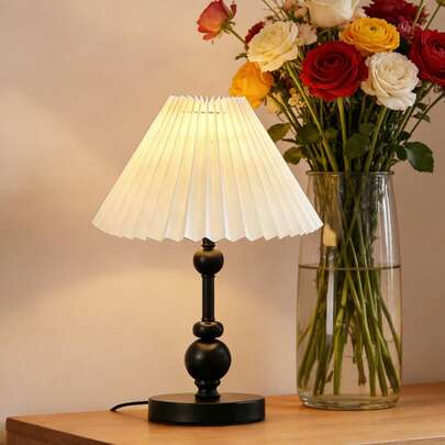 1pc USB Powered Minimalist Desk Lamp, Modern Retro Style High-End Decorative Lamp, Suitable For Bedroom Bedside, Room Desk