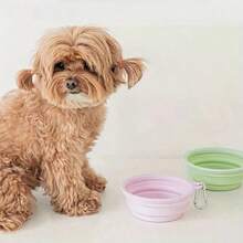 Tigela dobrável para animais de estimação na cor macaron, ideal para viagens ao ar livre, camping e passeios. Pode ser usada como bebedouro e comedouro para cães e gatos. Inodora, com mosquetão. Também pode ser usada como garrafa de água ou tigela de camping. Alimentador de silicone para animais de estimação com gancho para pendurar. - Multicolorido - Ver 2