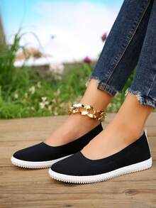 2026 Summer New Flat Breathable Slip-On Soft Bottom Comfortable Loafers, Versatile Women Shoes, Solid Color, Pure Metal - Black - View 2
