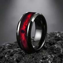 Anillo de acero inoxidable de alto brillo negro con diseño de textura de nebulosa roja, anillo de boda único de moda unisex para uso diario que resalta el personalizado y el gusto, superficie del anillo lisa con bordes afilados y línea limpia - Fondo negro con puntos rojos - Ver 4
