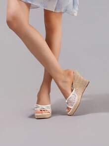 Sandal Platform Wedges Tali Rami dengan Pita Renda dan Sol Tebal, Ujung Terbuka, Sandal Kasual Liburan Musim Panas, Sandal Selop Platform Hak Tinggi, Mode Sehari-hari, Kebutuhan Liburan - Putih - View 7