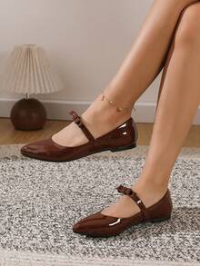 AKSKATE Women's Patent Leather Bow Pointed Toe Mary Jane Flats | Soft Sole Slip On Shoes | Ideal For Office, Commute, Date & Casual Daily Wear - 咖啡色 - 查看 3