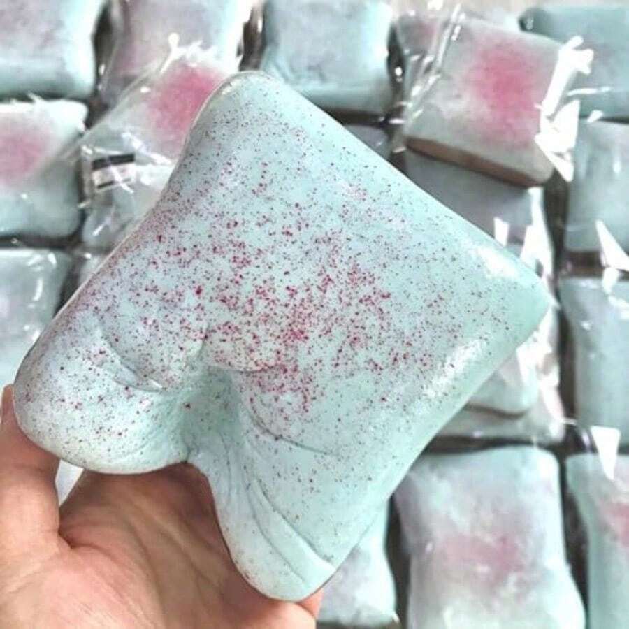 1pc Sticky Toast Bread Slow Rising Squishy Super Soft Realistic Toast Shaped Slow Rise Squishies Toy Food Squishy For Stress Relief Sensory Fidget Play Light Blue - 淺藍色 - 查看 1