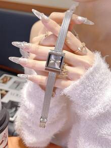 1pc New Fashionable Gold Women's Watch, Retro Luxury Minimalist Elegant Versatile Ladies Quartz Watch Gift - Perak - View 19