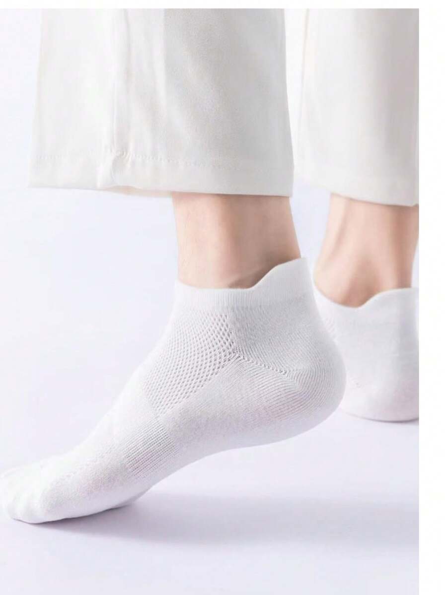 3 Pairs Outdoor Sports Low-Cut Breathable Shock-Absorbing Ankle Support Running Socks, Unisex - White - View 1