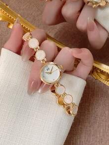1pc Vintage Round Women's Quartz Watch, Fashionable & Elegant, Suitable For Daily Wear, Birthday Gift, Casual Gatherings And Banquets - Gold - View 4