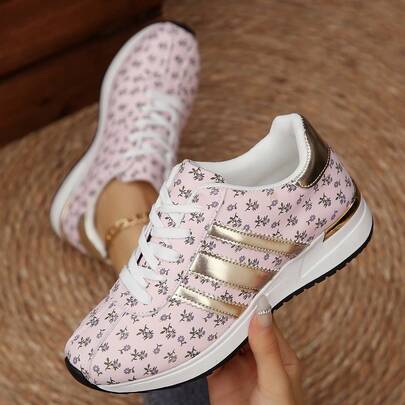 New Ditsy Floral Platform Sneakers For Women, Retro Gold Logo Thick Sole Casual Athletic Shoes, Breathable Elevated Casual Running Shoes, Multi-Color Options, Versatile Big Size Student Shoes, Commuting & Casual Sweet Girl Shoes