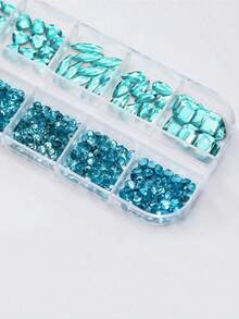 12颗网格美甲水钻，尺寸1.5mm-5mm，3D美甲玻璃水晶AB彩+透明美甲石，宝石珍珠水晶水钻，3D立体美甲装饰，多形状3D美甲钻石，适用于美甲和DIY装饰。1盒美甲水钻，平底水钻，珍珠美甲饰品，适用于亚克力指甲，水晶美甲用品，半圆形美甲宝石。 - 淺藍色 - 查看 6