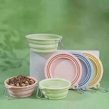 Tigela dobrável para animais de estimação na cor macaron, ideal para viagens ao ar livre, camping e passeios. Pode ser usada como bebedouro e comedouro para cães e gatos. Inodora, com mosquetão. Também pode ser usada como garrafa de água ou tigela de camping. Alimentador de silicone para animais de estimação com gancho para pendurar. - Multicolorido - Ver 1