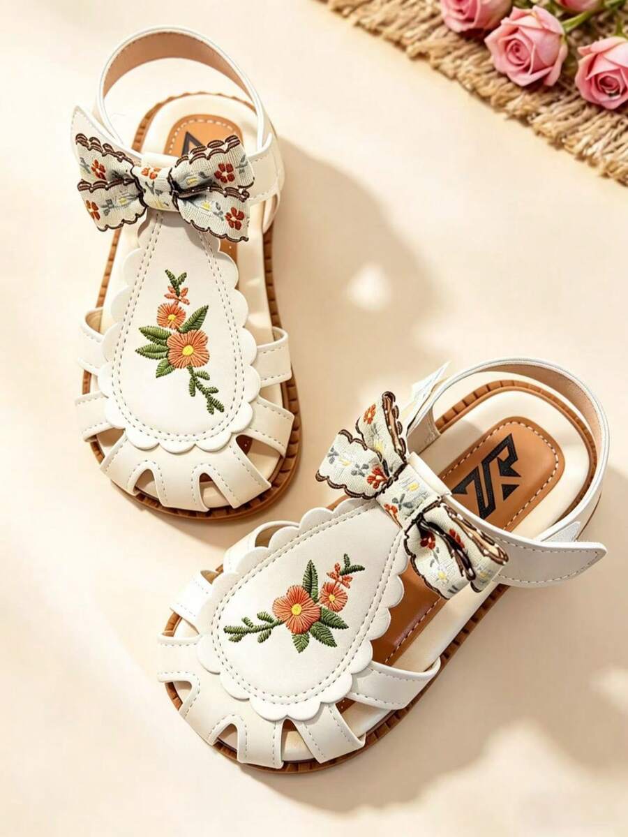 1 Pair Fashion Children's Sandals, Beige Girls' Sandals, Butterfly Embroidery Decor, Hook And Loop Design, Soft Non-Slip Sole, Suitable For Banquet, Party, Wedding, Vacation, Girls' Sandals, Kids Sandals - Beige - View 1
