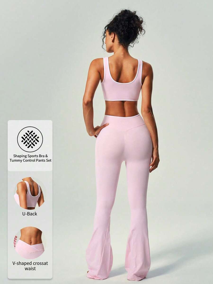 Bộ đồ thể thao không đường may, gồm quần yoga ống loe cạp cao và áo bra thể thao cổ chữ U.
