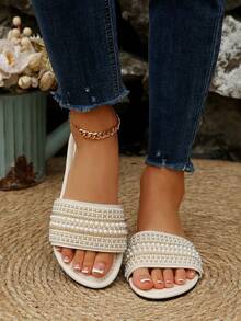 Sandal đế bằng nữ cỡ lớn, màu trơn, chất liệu da microfiber, đính ngọc trai, kiểu dáng mùa hè mới. - màu trắng nhạt - Xem 4